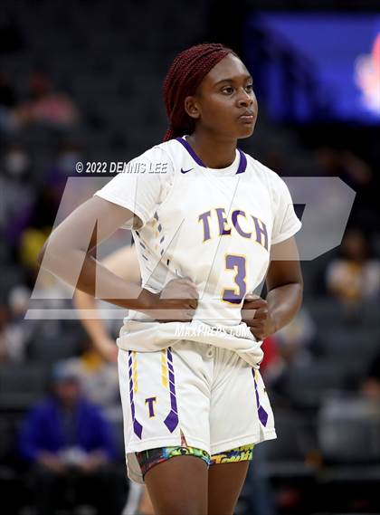 Thumbnail 1 in La Salle @ Oakland Tech (CIF State D3 Final) photogallery.