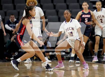 Thumbnail 2 in La Salle @ Oakland Tech (CIF State D3 Final) photogallery.