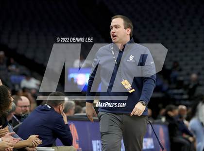 Thumbnail 3 in La Salle @ Oakland Tech (CIF State D3 Final) photogallery.