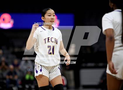 Thumbnail 2 in La Salle @ Oakland Tech (CIF State D3 Final) photogallery.
