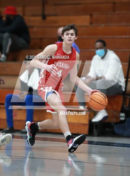 Thumbnail 2 in Pasadena vs Narbonne (19th Annual Rose City Roundball classic ) photogallery.