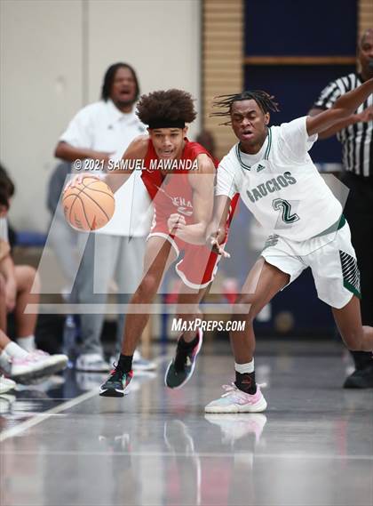 Thumbnail 1 in Pasadena vs Narbonne (19th Annual Rose City Roundball classic ) photogallery.