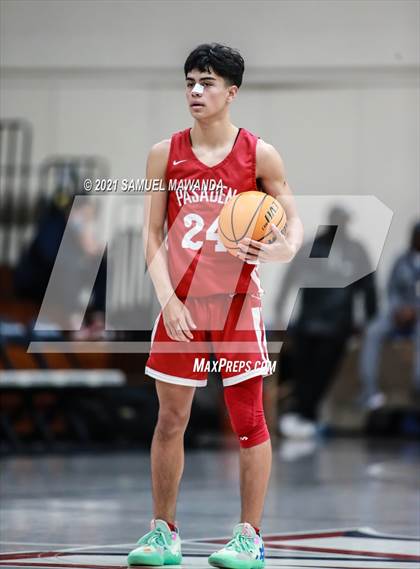 Thumbnail 3 in Pasadena vs Narbonne (19th Annual Rose City Roundball classic ) photogallery.