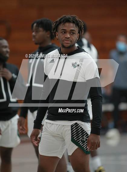 Thumbnail 2 in Pasadena vs Narbonne (19th Annual Rose City Roundball classic ) photogallery.