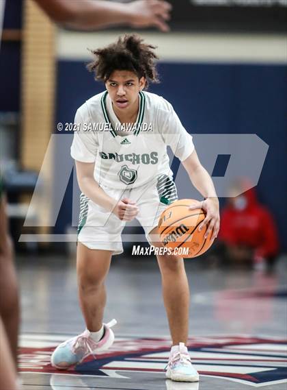 Thumbnail 2 in Pasadena vs Narbonne (19th Annual Rose City Roundball classic ) photogallery.
