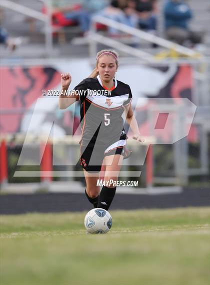 Thumbnail 3 in Douglas Byrd @ South View photogallery.