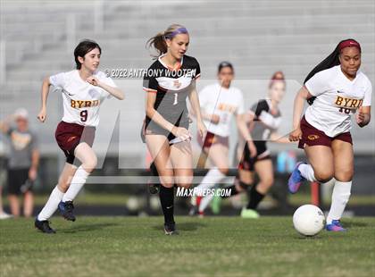 Thumbnail 1 in Douglas Byrd @ South View photogallery.