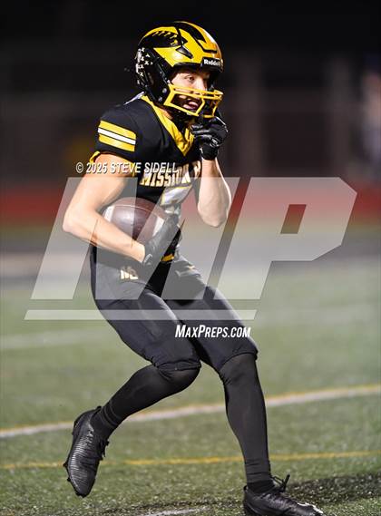 Thumbnail 3 in San Diego vs Mission Bay (CIF SDS D2 Semifinal) photogallery.