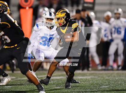 Thumbnail 3 in San Diego vs Mission Bay (CIF SDS D2 Semifinal) photogallery.