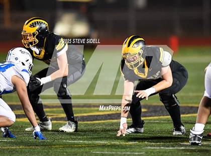 Thumbnail 2 in San Diego vs Mission Bay (CIF SDS D2 Semifinal) photogallery.