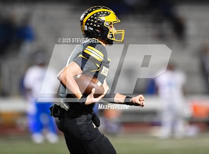 Thumbnail 1 in San Diego vs Mission Bay (CIF SDS D2 Semifinal) photogallery.