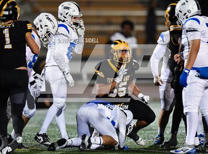 Thumbnail 2 in San Diego vs Mission Bay (CIF SDS D2 Semifinal) photogallery.