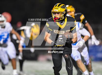 Thumbnail 2 in San Diego vs Mission Bay (CIF SDS D2 Semifinal) photogallery.