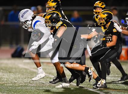 Thumbnail 3 in San Diego vs Mission Bay (CIF SDS D2 Semifinal) photogallery.