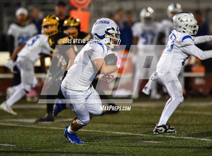 Thumbnail 2 in San Diego vs Mission Bay (CIF SDS D2 Semifinal) photogallery.