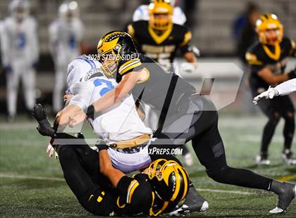 Thumbnail 3 in San Diego vs Mission Bay (CIF SDS D2 Semifinal) photogallery.