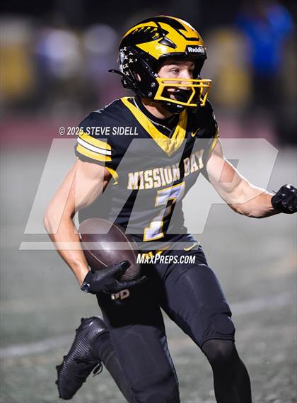 Thumbnail 3 in San Diego vs Mission Bay (CIF SDS D2 Semifinal) photogallery.