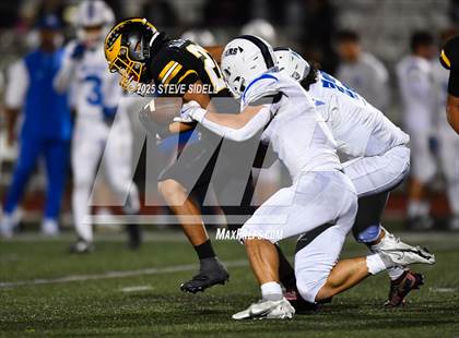 Thumbnail 3 in San Diego vs Mission Bay (CIF SDS D2 Semifinal) photogallery.