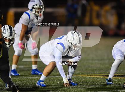 Thumbnail 2 in San Diego vs Mission Bay (CIF SDS D2 Semifinal) photogallery.