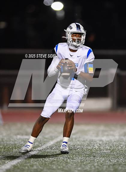 Thumbnail 1 in San Diego vs Mission Bay (CIF SDS D2 Semifinal) photogallery.