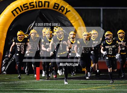 Thumbnail 3 in San Diego vs Mission Bay (CIF SDS D2 Semifinal) photogallery.