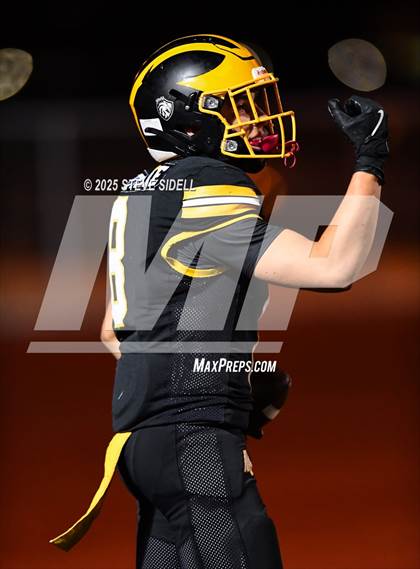 Thumbnail 2 in San Diego vs Mission Bay (CIF SDS D2 Semifinal) photogallery.