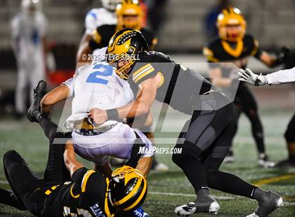 Thumbnail 2 in San Diego vs Mission Bay (CIF SDS D2 Semifinal) photogallery.