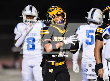 Thumbnail 1 in San Diego vs Mission Bay (CIF SDS D2 Semifinal) photogallery.