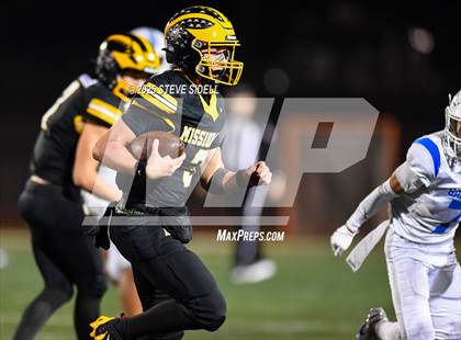 Thumbnail 2 in San Diego vs Mission Bay (CIF SDS D2 Semifinal) photogallery.