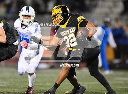 Thumbnail 2 in San Diego vs Mission Bay (CIF SDS D2 Semifinal) photogallery.