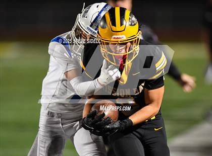 Thumbnail 2 in San Diego vs Mission Bay (CIF SDS D2 Semifinal) photogallery.