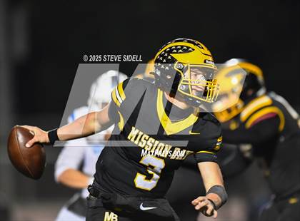Thumbnail 3 in San Diego vs Mission Bay (CIF SDS D2 Semifinal) photogallery.