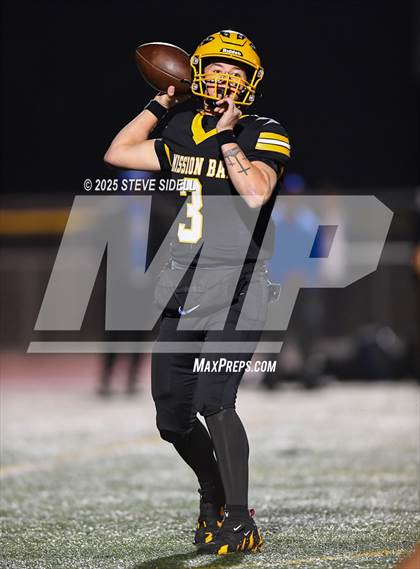 Thumbnail 2 in San Diego vs Mission Bay (CIF SDS D2 Semifinal) photogallery.