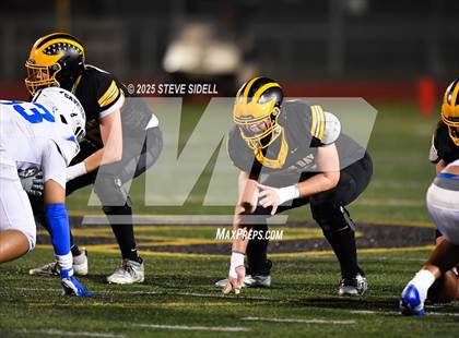 Thumbnail 2 in San Diego vs Mission Bay (CIF SDS D2 Semifinal) photogallery.