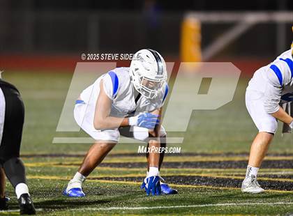 Thumbnail 2 in San Diego vs Mission Bay (CIF SDS D2 Semifinal) photogallery.
