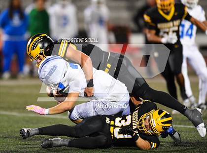 Thumbnail 2 in San Diego vs Mission Bay (CIF SDS D2 Semifinal) photogallery.