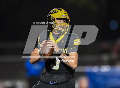 Thumbnail 1 in San Diego vs Mission Bay (CIF SDS D2 Semifinal) photogallery.