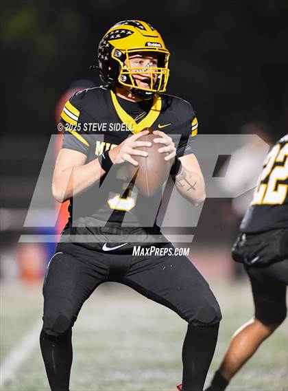 Thumbnail 3 in San Diego vs Mission Bay (CIF SDS D2 Semifinal) photogallery.