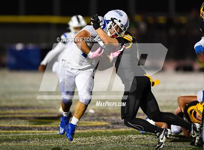 Thumbnail 2 in San Diego vs Mission Bay (CIF SDS D2 Semifinal) photogallery.
