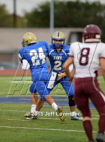 Thumbnail 1 in Tivy vs. Lockhart photogallery.