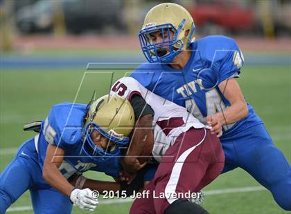 Thumbnail 1 in Tivy vs. Lockhart photogallery.