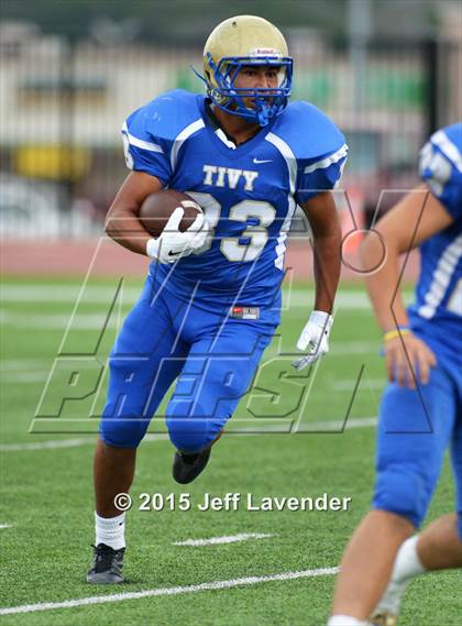 Thumbnail 3 in Tivy vs. Lockhart photogallery.
