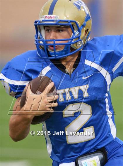Thumbnail 2 in Tivy vs. Lockhart photogallery.