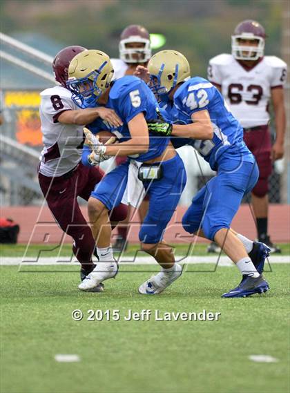 Thumbnail 2 in Tivy vs. Lockhart photogallery.