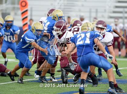 Thumbnail 3 in Tivy vs. Lockhart photogallery.