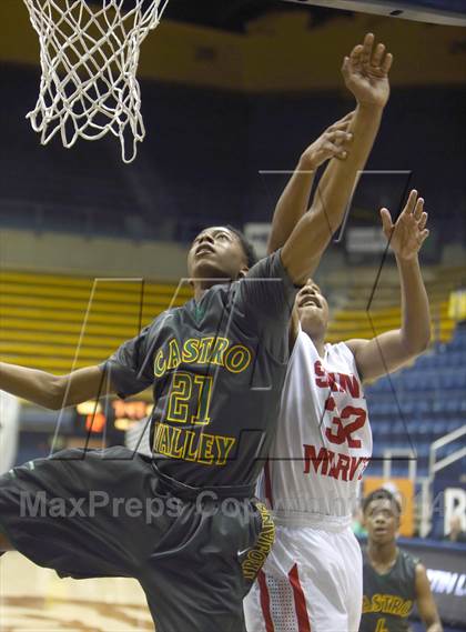Thumbnail 3 in Castro Valley vs. Saint Mary's photogallery.