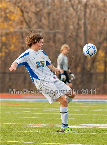 Thumbnail 1 in Hicksville v Webster Schroeder (NYSPHSAA Class AA Final) photogallery.