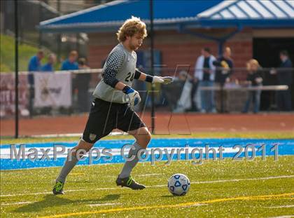Thumbnail 2 in Hicksville v Webster Schroeder (NYSPHSAA Class AA Final) photogallery.