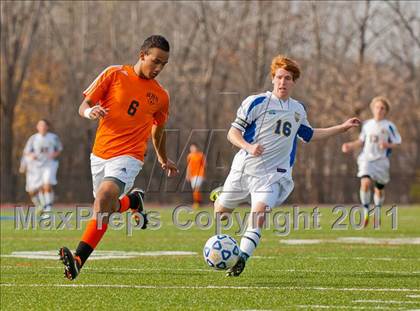Thumbnail 1 in Hicksville v Webster Schroeder (NYSPHSAA Class AA Final) photogallery.