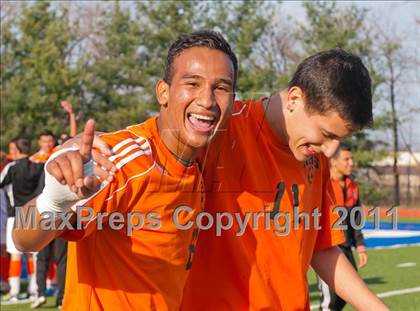 Thumbnail 2 in Hicksville v Webster Schroeder (NYSPHSAA Class AA Final) photogallery.